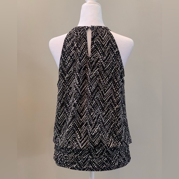 White House Black Market Top - Picture 2 of 10